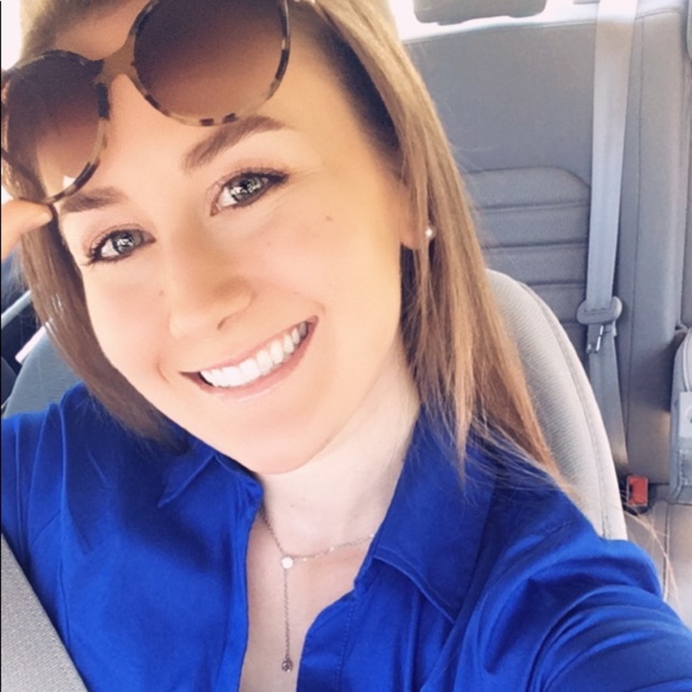 Meet your Posher, Nicole
